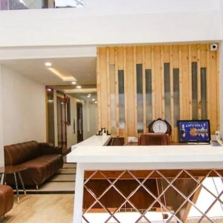 Prism Grand Hotel Zirakpur Екстериор снимка