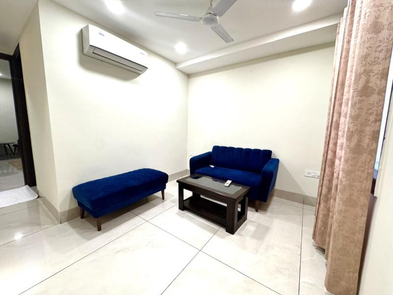 Prism Grand Hotel Zirakpur Екстериор снимка